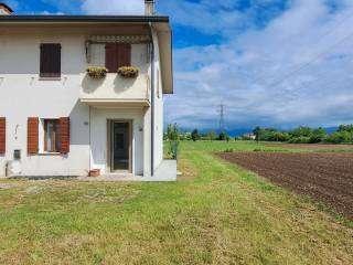 Villa bifamiliare in vendita a dueville via villanova