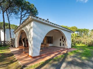 Villa bifamiliare in vendita a pula strada di marte, 22