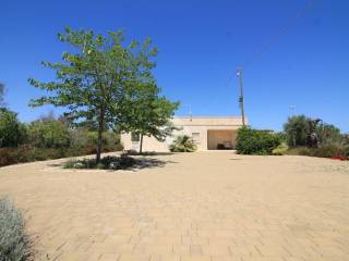 Villa in vendita a san vito dei normanni 