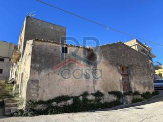 Casa indipendente in vendita a ispica via girolamo savonarola