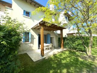 Villa a schiera in vendita a caorle viale delle rondini, 20