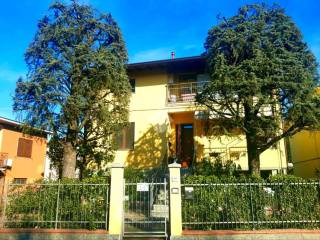 Villa bifamiliare in vendita a broni via s. saluto, 59