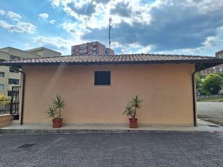 Casa indipendente in affitto a frosinone viale strasburgo, 10
