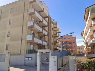Appartamento all'asta a taranto via alberto sordi, 38