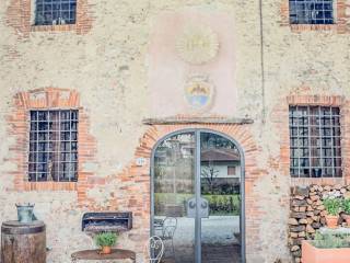 Cascina in vendita a camaiore via vittorio emanuele camaiore centro
