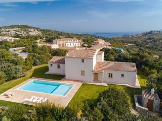 Villa in vendita ad arzachena borgo smeraldo