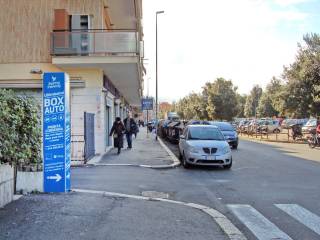 Garage in vendita a roma viale della primavera, 89