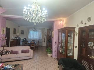 Villa bifamiliare in vendita a rieti via ternana