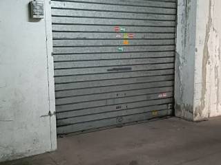 Garage in vendita a roma via sansepolcro