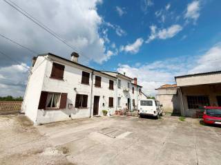 Villa a schiera in vendita a gazzo veronese via giacomo puccini