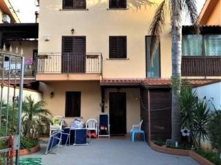Villa bifamiliare in vendita a monreale via favara
