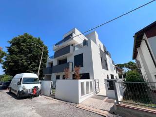 Appartamento in vendita a riccione viale camillo benso di cavour, 21