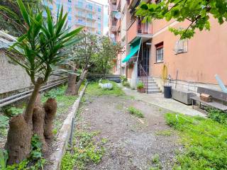 Appartamento in affitto a genova via delle ginestre, 13