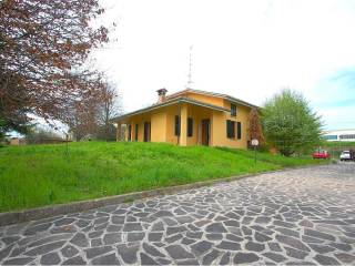 Villa in vendita a guastalla 