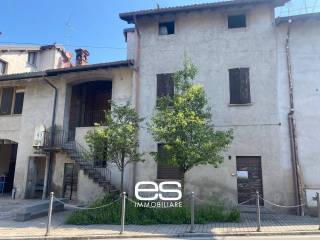 Rustico in vendita a cassago brianza via tremoncino
