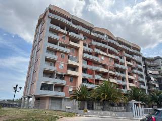 Appartamento in vendita a bari via fratelli de filippo, 32