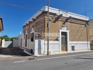 Casa indipendente in vendita a bari via di ceglie del campo gorizia
