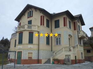 Appartamento all'asta a casella via poggio