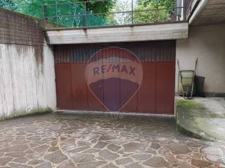 Garage in vendita a brembate di sopra 