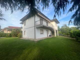 Villa in vendita a castiglione delle stiviere 