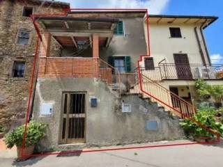 Appartamento all'asta a cinigiano località volpaio