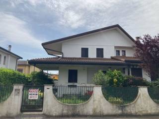 Villa in vendita ad adria adria via chieppara, 0