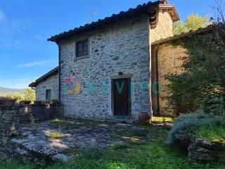 Colonica in vendita ad arezzo strada comunale della chiesa nuova