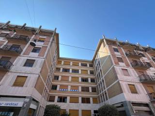 Appartamento in affitto a vercelli via antonio borgogna, 3