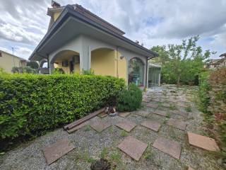 Appartamento in vendita a poggio a caiano via masaccio