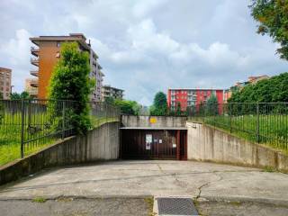 Garage in vendita a cesano boscone via della repubblica