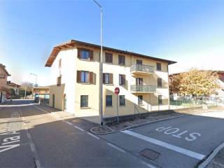 Garage in vendita a bonate sotto via vittorio veneto, 37