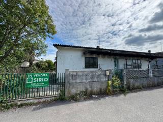 Villa in vendita a carlino 