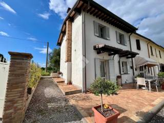 Villa a schiera in vendita ad altopascio via mazzei