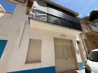 Casa indipendente in vendita ad alcamo via delle azalee, 5
