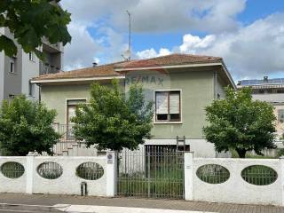 Villa in vendita a chiaravalle 