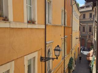 Appartamento in affitto a roma vicolo delle grotte, 37