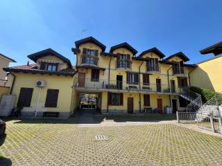 Appartamento in vendita ad arluno via vittorio veneto, 9