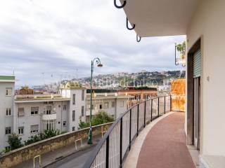 Appartamento in vendita a napoli via torquato tasso