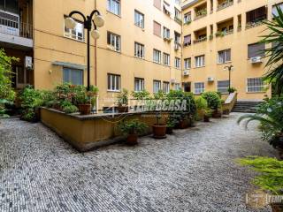 Garage in vendita a milano corso di porta nuova 46