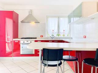 Villa bifamiliare in in affitto da privato a pietrasanta via del padule, 94
