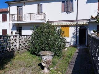 Villa a schiera in vendita a mesola piazza vittorio veneto, 43/a