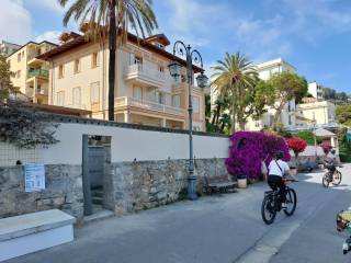 Garage in vendita ad alassio 