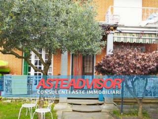 Villa bifamiliare all'asta a bagnolo piemonte corso stazione, 6/8