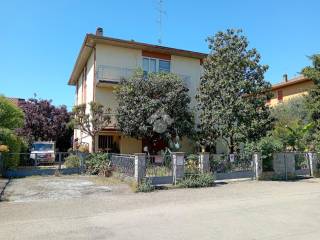 Casa indipendente in vendita a faenza via tombarelle, 6