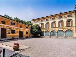 Villa in vendita ad almenno san bartolomeo via fratelli manzoni