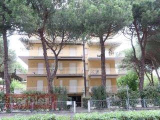 Appartamento in vendita a cervia viale de amicis, 28
