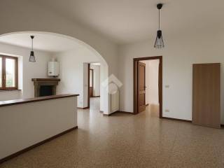 Appartamento in vendita a viterbo via schizzaloca, 75