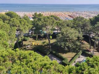 Appartamento in in vendita da privato a lignano sabbiadoro lungomare trieste, 154