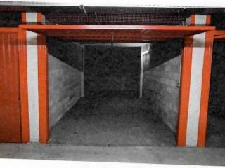 Garage in vendita a milano via carlo imbonati, 62/2