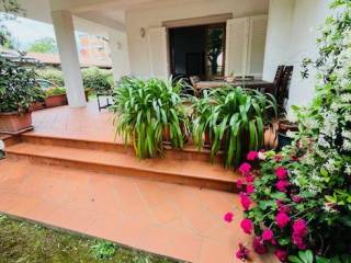 Villa in affitto a forte dei marmi via san camillo